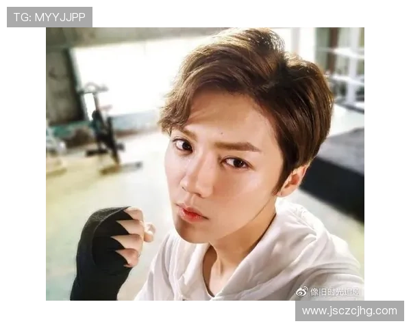 剃光头模仿足球明星的趣味挑战与风格变换体验